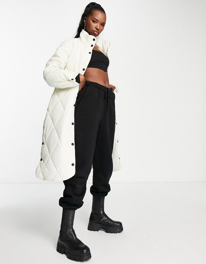 Qed London Diamond Quilted Longline Puffer Coat In Cream-white
