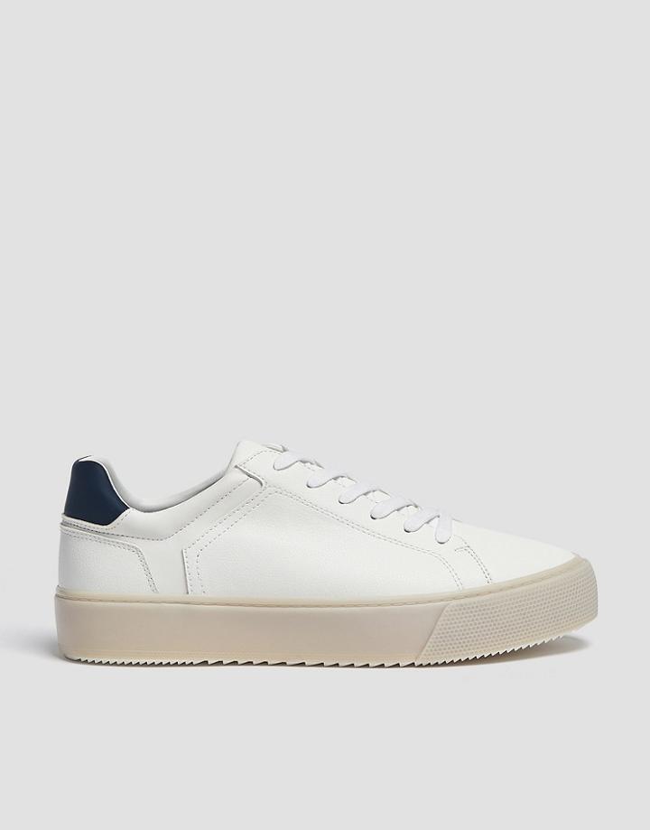 Pull & Bear Sneaker With Gum Sole In White