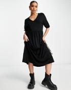 Na-kd Wavy Midi Dress In Black