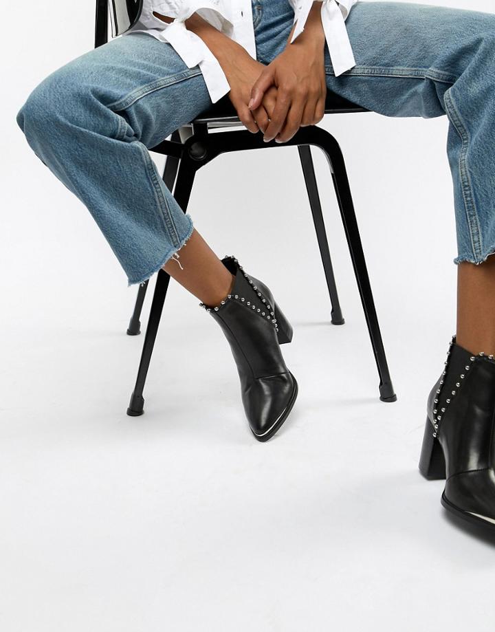 Steve Madden Himmer Black Leather Studded Heeled Ankle Boot - Black