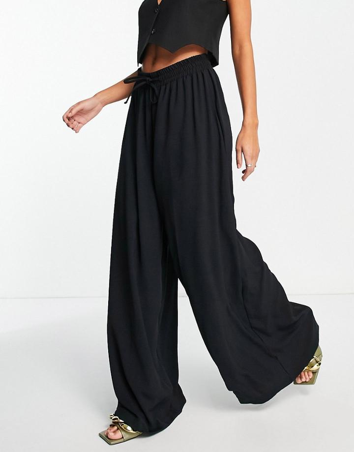 Trendyol Super Wide Leg Pants In Black