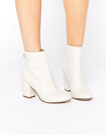 New Look 60's Block Heel Boots - Cream