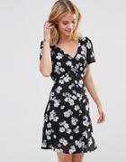 Style London Tea Dress In Blossom Print - Black