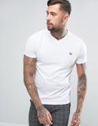 Fred Perry V-neck Small Logo T-shirt In White - White