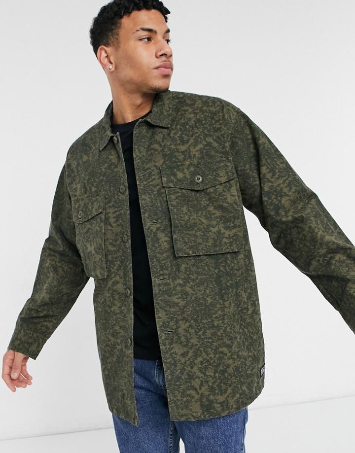 Levi's Hayes Oversized Camo Print Overshirt Jacket In Scratchy Green