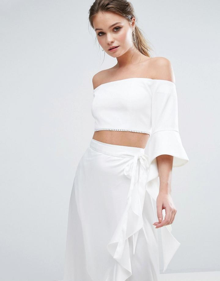 Dark Pink Cropped Top With Exaggerated Ruffle Sleeve - White