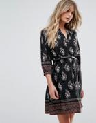 Yumi Belted Dress With 3/4 Sleeves In Border Print - Black