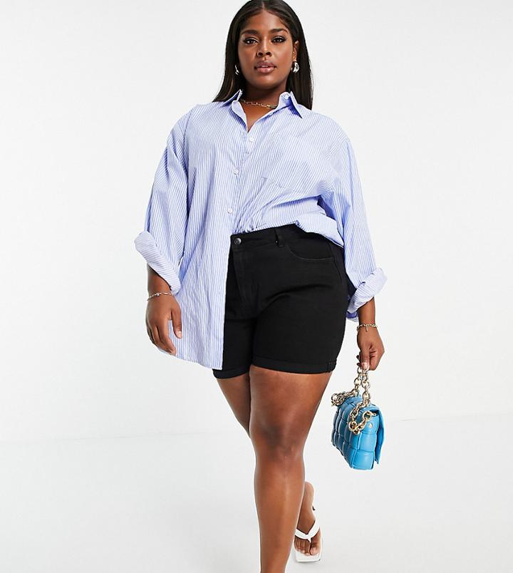 Vero Moda Curve Denim Mom Shorts In Black