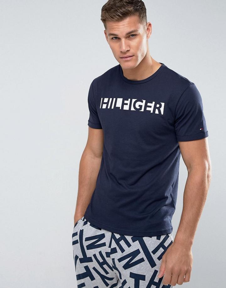 Tommy Hilfiger Block Logo T-shirt In Navy - Navy