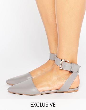 The March Ankle Strap Point Flat Shoes - Gray