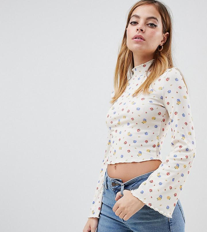 Asos Design Petite Top In Rib With Wide Sleeve In Ditsy Print - Multi