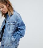 Asos Design Petite Denim Girlfriend Jacket In Lightwash Blue - Blue