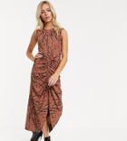 Another Reason Drawstring Front Ruched Sleeveless Dress In Abstract Print