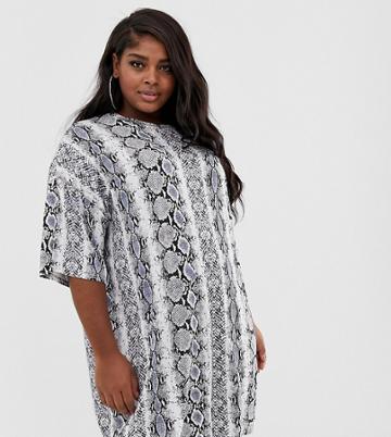 Prettylittlething Plus T-shirt Mini Dress In Mono Snake - Multi
