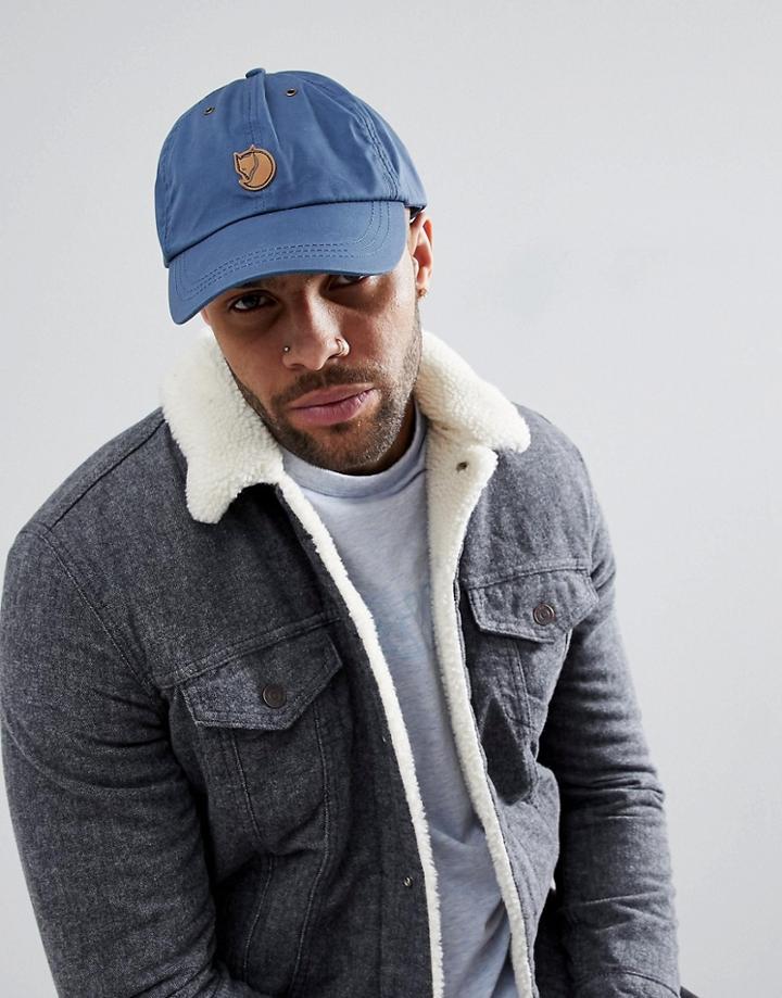 Fjallraven Helags Cap In Navy - Navy