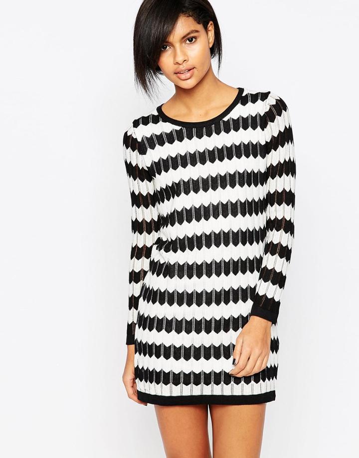 Iska Zigzag Stripe Shift Dress