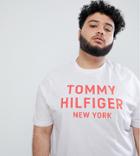 Tommy Hilfiger Plus Ny Logo T-shirt In White - White