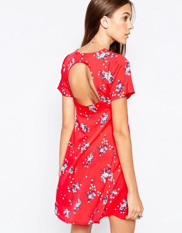 Influence Pleat Front Open Back Tea Dress - Red