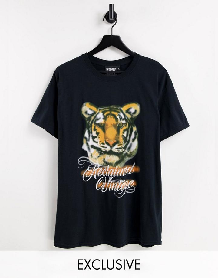 Reclaimed Vintage Inspired Unisex Oversized T-shirt With Y2k Spray Paint Tiger Graphic-black