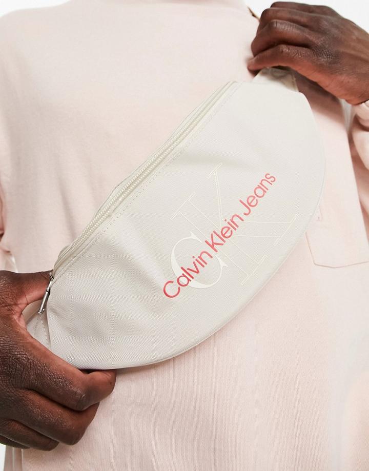 Calvin Klein Jeans Sport Essentials Fanny Pack In Ivory-white