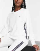 Tommy Hilfiger Authentic Towelling Logo Sweatshirt In White