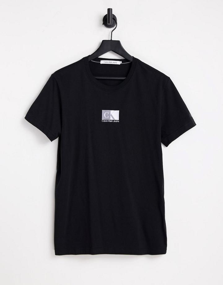 Calvin Klein Jeans Small Center Box Logo T-shirt In Black