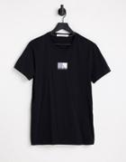 Calvin Klein Jeans Small Center Box Logo T-shirt In Black