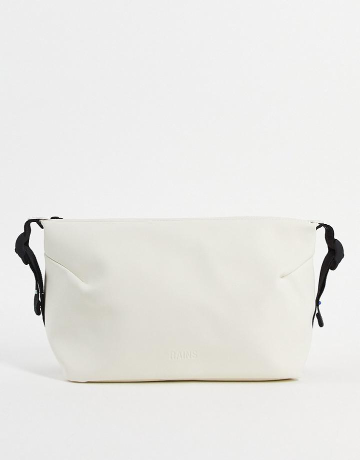 Rains 1563 Weekend Toiletry Bag In Off White