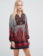Qed London Long Sleeve Smock Dress In Border Print - Red