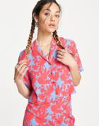 Twisted Wunder Open Collar Cropped Shirt In Oversized Red And Blue Floral-multi