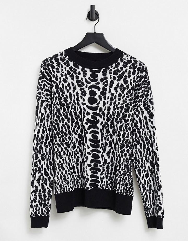 Liquorish Sweater In Monochrome Animal Print-multi