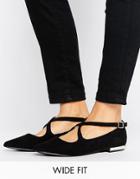 New Look Wide Fit Metal Detail Flat Shoe - Black