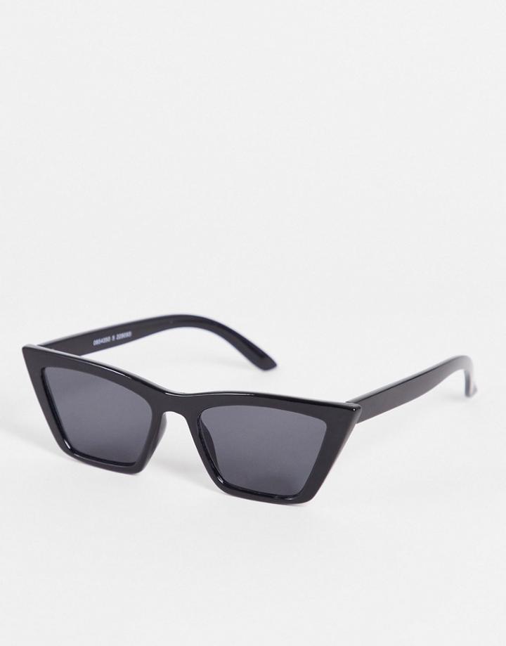 Monki Cat Eye Sunglasses In Black