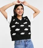 Pieces Exclusive Knitted Cloud Print Sweater Vest In Black-multi