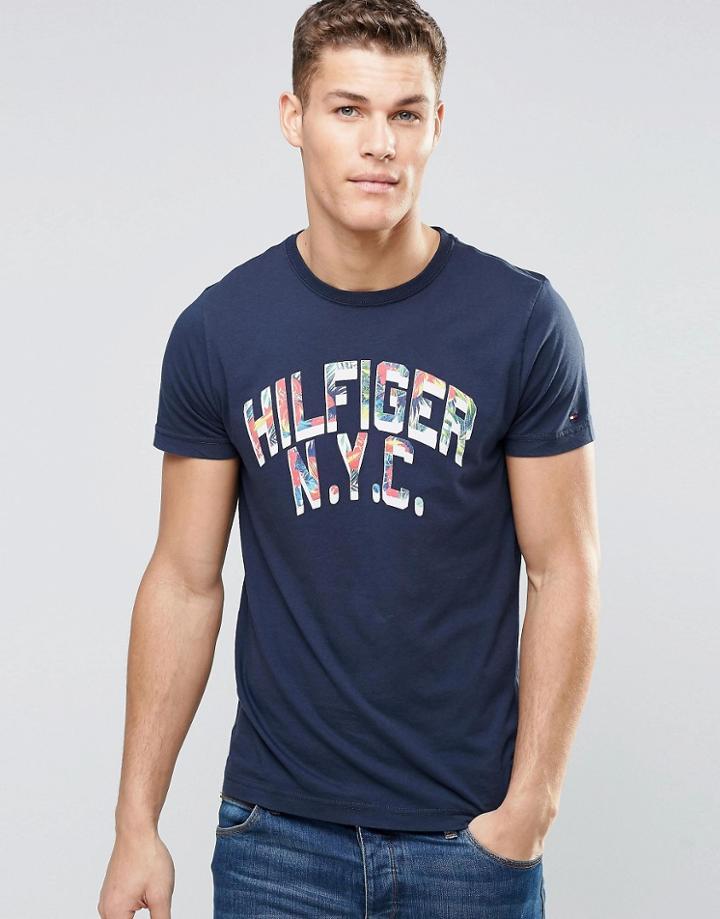 Tommy Hilfiger T-shirt With Floral Infill Logo In Navy In Regular Fit - Navy Blaze