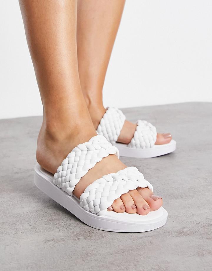 Qupid Woven Flatform Sandals In Cream-white