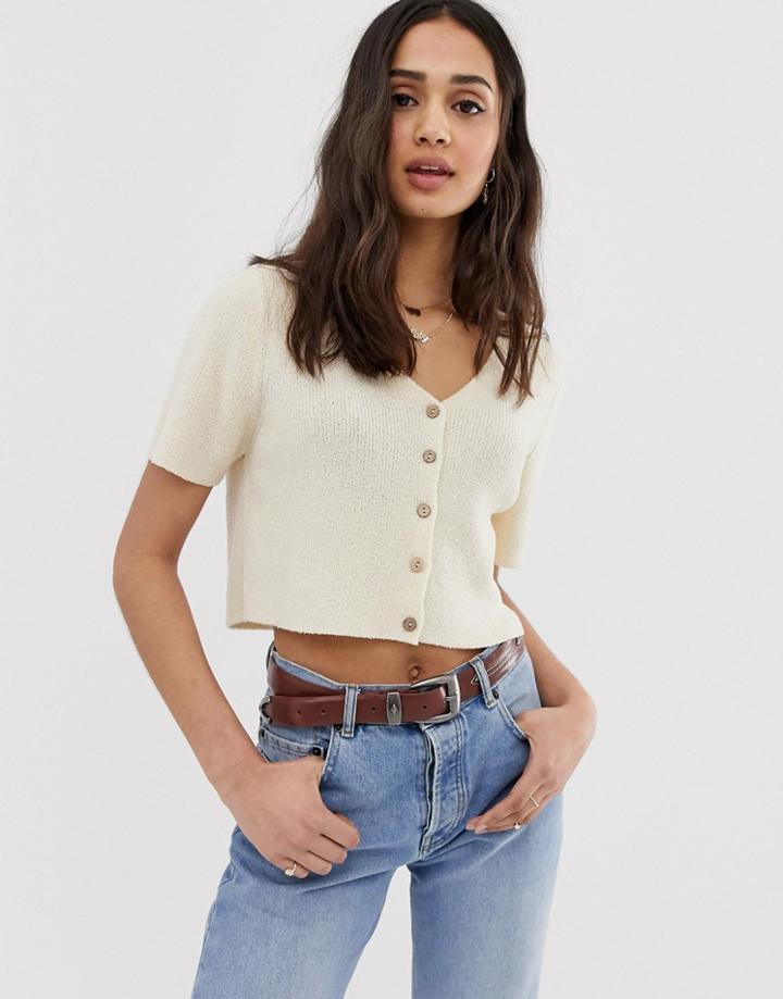 Asos Design Crop Cardi In Natural Yarn With Button Details - Cream