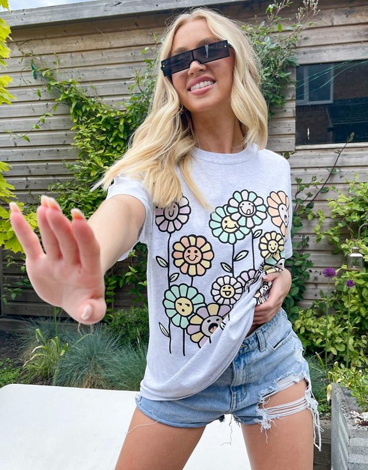 New Love Club Oversized T-shirts With Flowers Graphic In Gray-grey