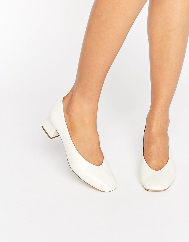 Carvela Antidote White Leather Mid Heeled Shoes - White