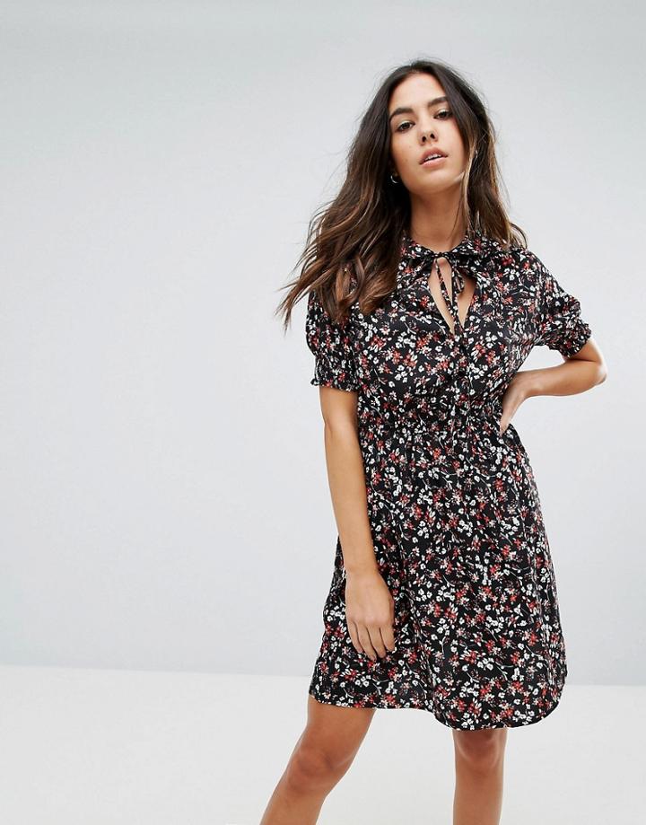Influence Dress With Shirred Sleeves And Collar - Black