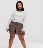 New Look Curve Ditsy Shorts In Black Pattern - Black