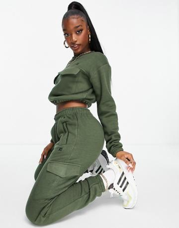 Pindydoll Sweatshirt And Sweatpants Set With Cargo Pockets In Khaki-green
