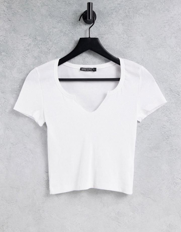 I Saw It First Basic Cotton Crop Top With Front Notch In White