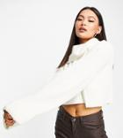Asyou Cropped Roll Neck Knitted Sweater In Cream-black