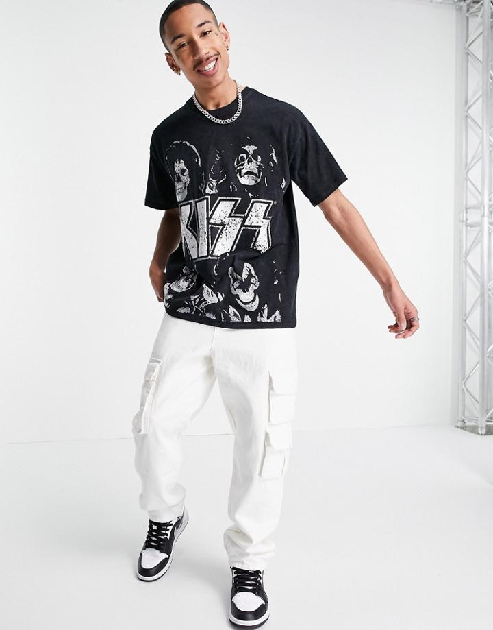 Pull & Bear Kiss T-shirt In Black