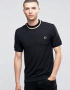 Fred Perry Laurel Wreath T-shirt Single Stripe Neck Pique In Slim Fit - Black