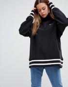 Champion Half Zip Sweatshirt With Embroidered Chest Logo And Stripe Hem - Black