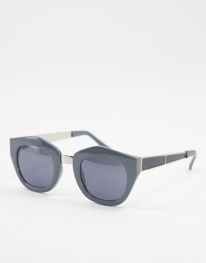 Aj Morgan Chunky Frame Sunglasses In Gray-grey