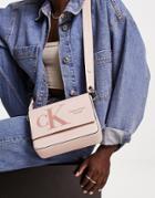 Calvin Klein Jeans Sculpted Crossbody Bag In Light Pink