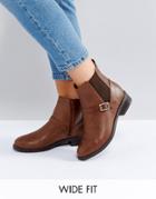 New Look Wide Fit Leather Look Buckle Chelsea Boots - Tan